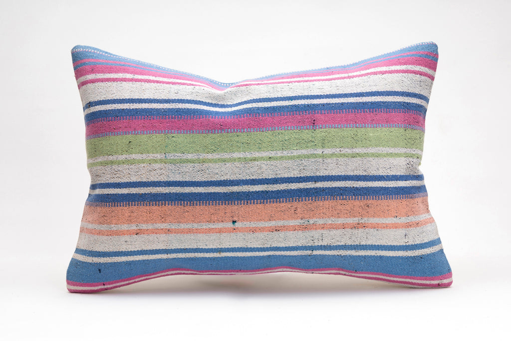 Kilim Pillow, 16x24 in. (KW40601715)