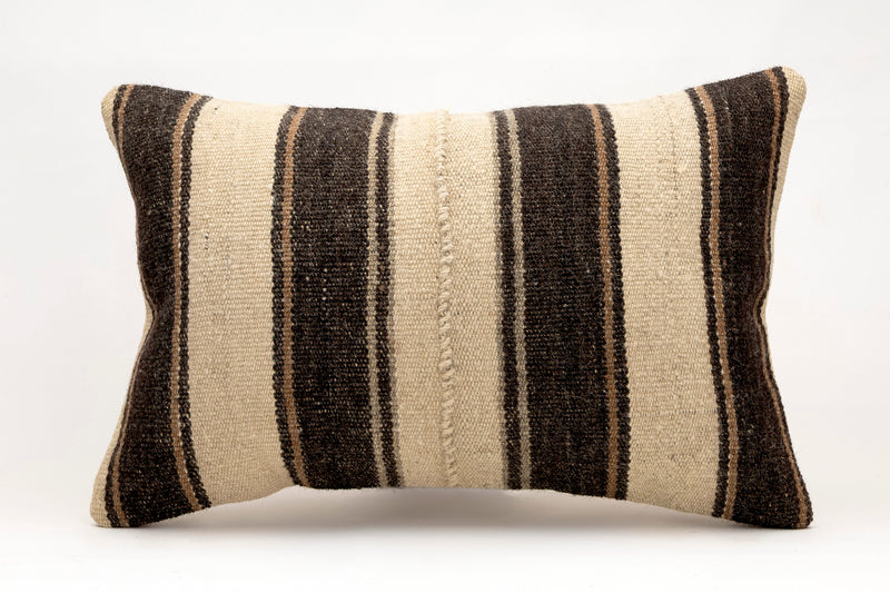 Kilim Pillow, 16x24 in. (KW40601961)