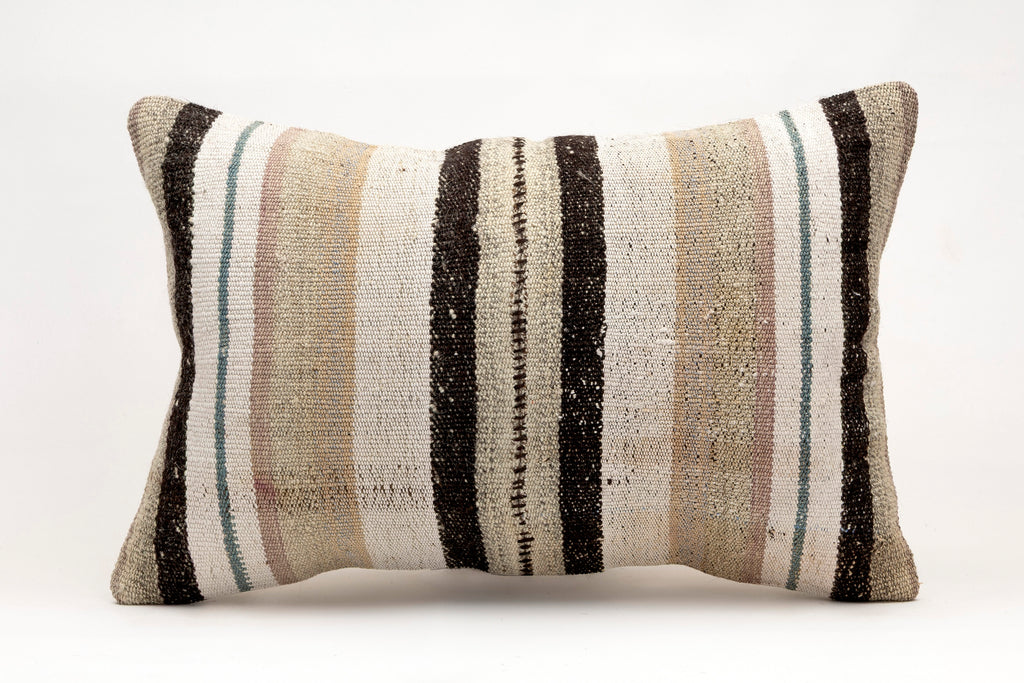 Kilim Pillow, 16x24 in. (KW40601977)