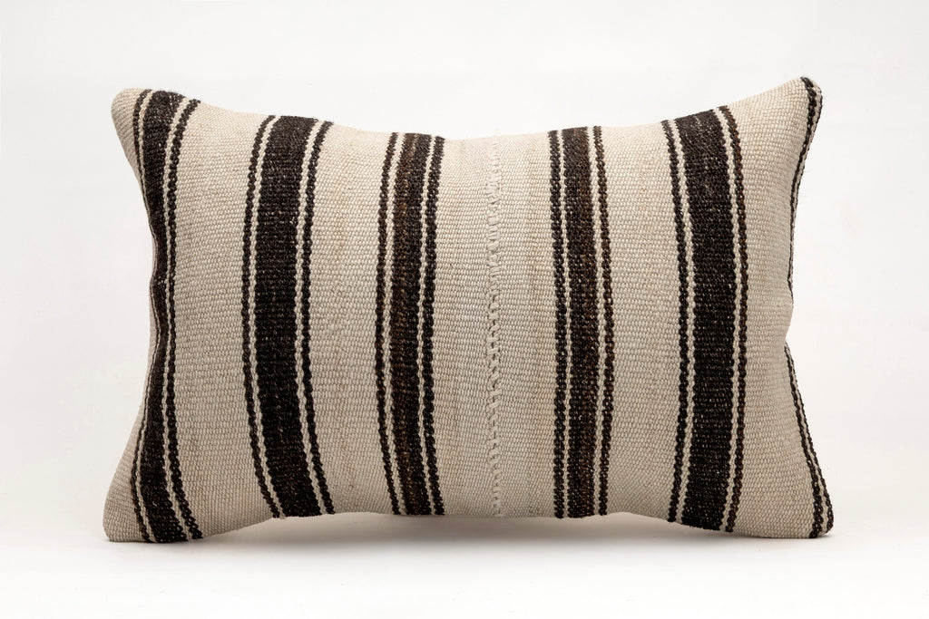 Kilim Pillow, 16x24 in. (KW40601979)