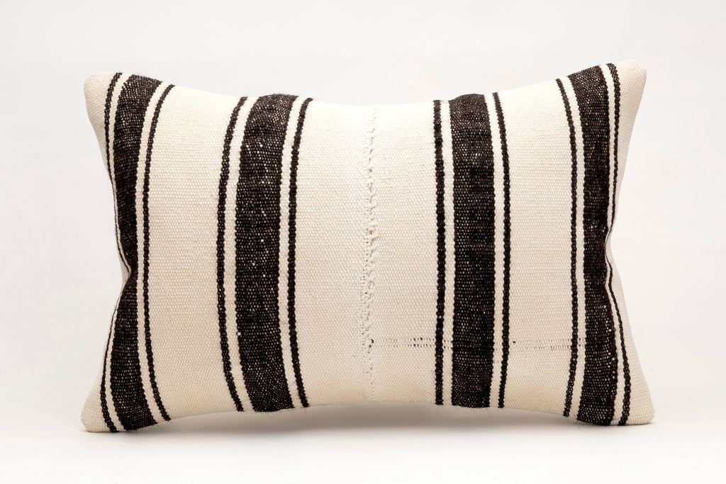 Kilim Pillow, 16x24 in. (KW40601985)