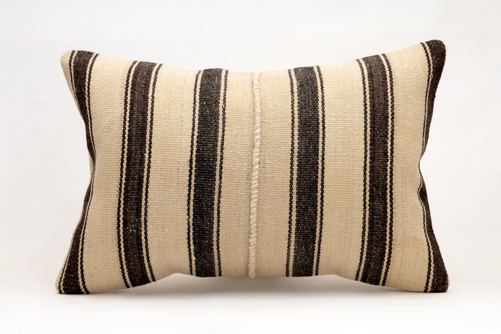Kilim Pillow, 16x24 in. (KW40601991)