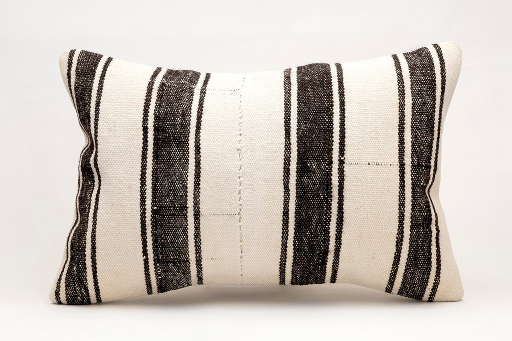 Kilim Pillow, 16x24 in. (KW40601994)