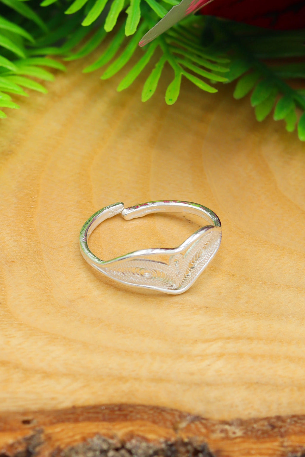 Authentic Adjustable Handmade Filigree Silver Ring (NG201022126)