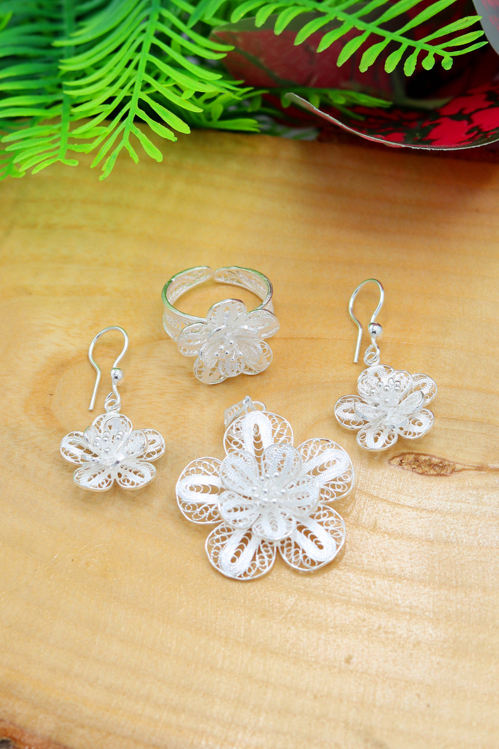 Floral Model Handmade Filigree Silver Triple Jewelry Set (NG201022192)