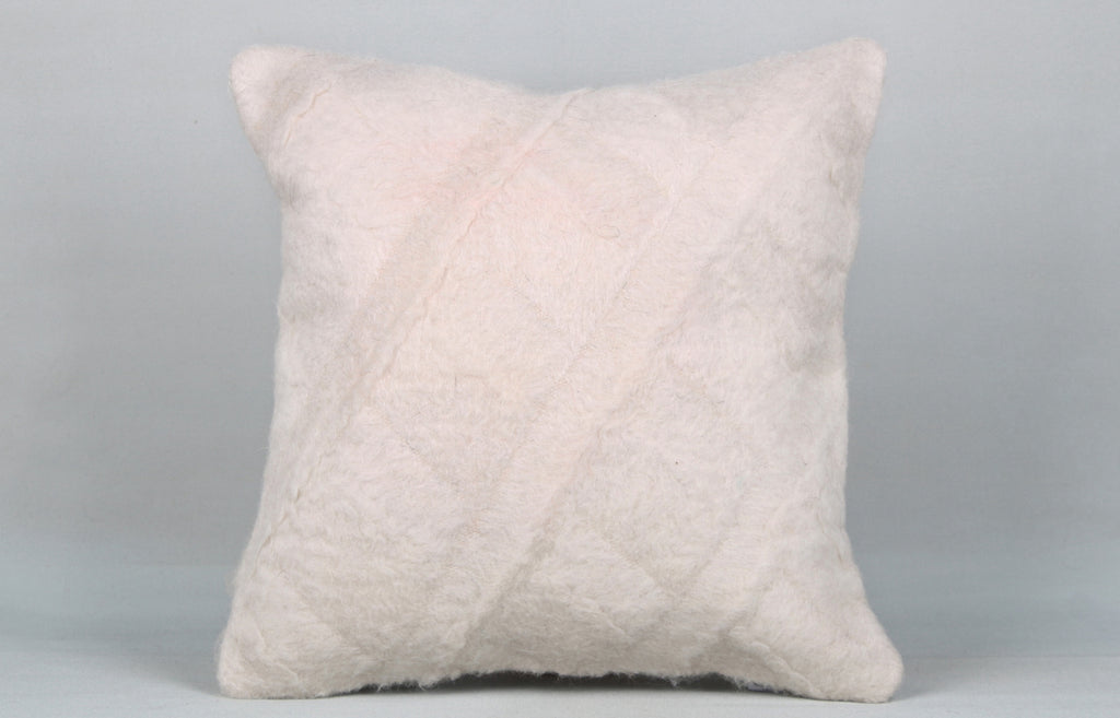 Tulu Pillow, 16x16 in. (KW40403291)