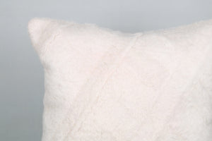 Tulu Pillow, 16x16 in. (KW40403291)
