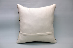 20"x20" Hemp Pillow (KW50501398)