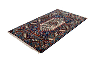 3'6"x6'4" Yagcibedir Kilim Rug (KW200868)