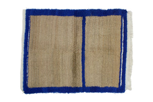 3.9x5.2 ft. Tulu Kilim Rug (KW210952)