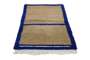3.9x5.2 ft. Tulu Kilim Rug (KW210952)