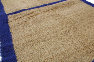 3.9x5.2 ft. Tulu Kilim Rug (KW210952)