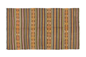 4'1"x6'9" Balikesir Kilim Rug (KW120311)
