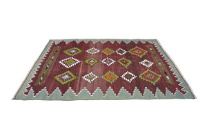 4'9"x6'9" Balikesir Kilim Rug (KW220180)