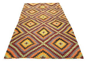 5'3"x8'6" Çal Kilim Rug (KW150445)