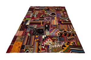 5.5x7.6 ft. Patchwork Kilim Rug (KW190144)