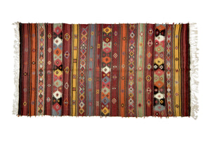 5'8"x10'2" Sivas Kilim Rug (KW190292)