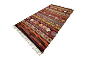 5'8"x10'2" Sivas Kilim Rug (KW190292)