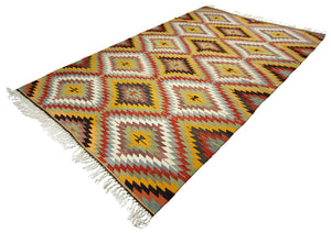 6'3"x9'10" Afyon Kilim Rug (KW180276)