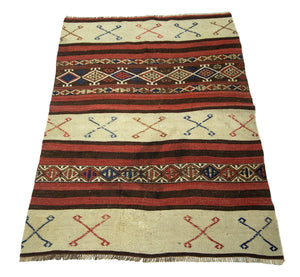 2'11"x3'10" Sivas Kilim Rug (KW061653)
