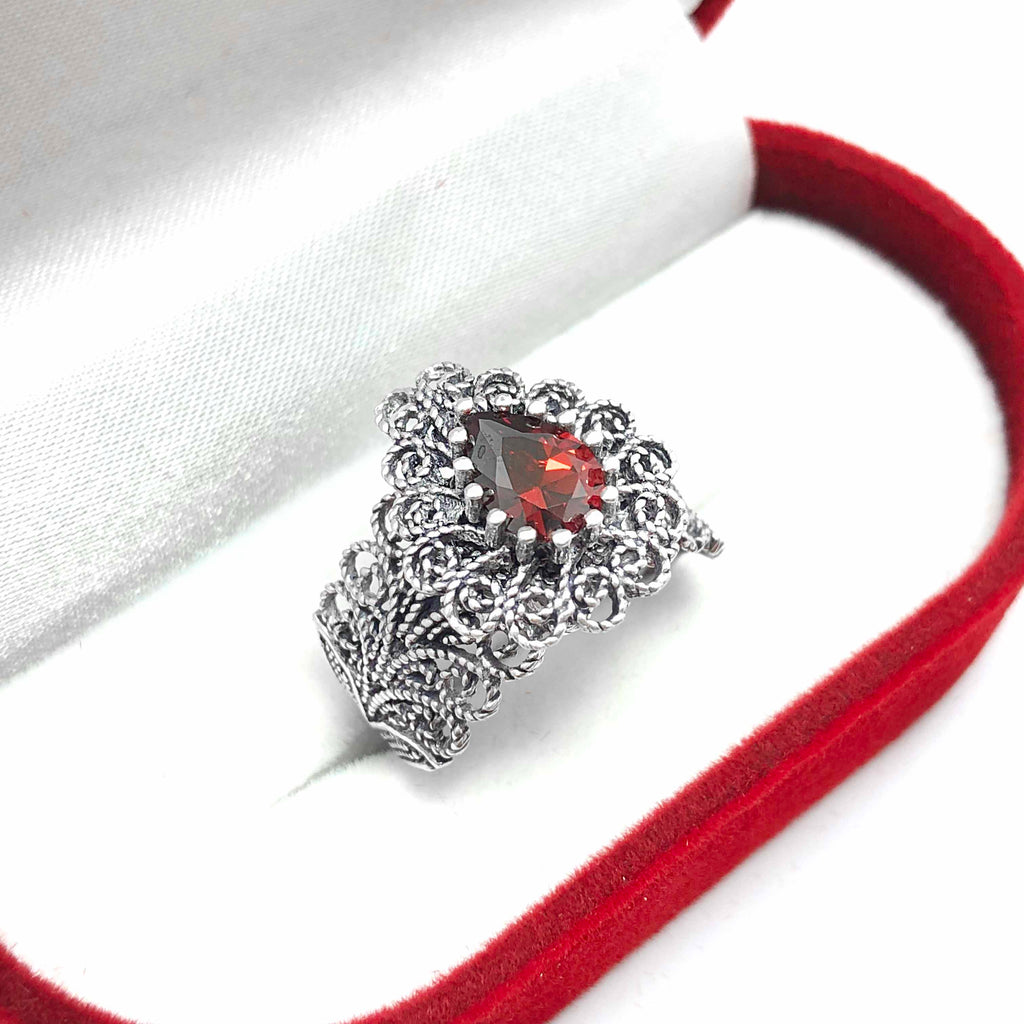 Drop Model Filigree Silver Ring With Ruby (NG201013556)