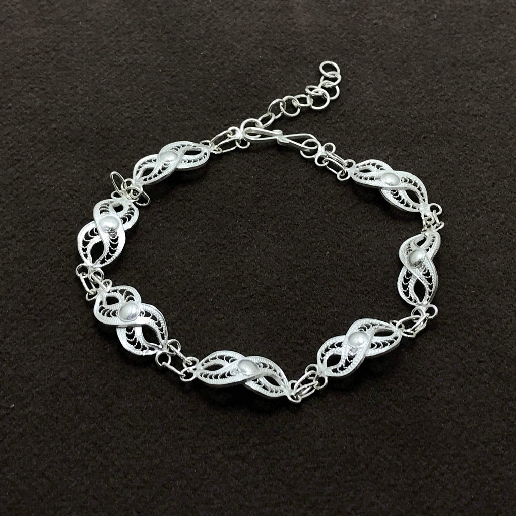 Infinity Model Handmade Filigree Sterling Silver Bracelet (NG201013807)