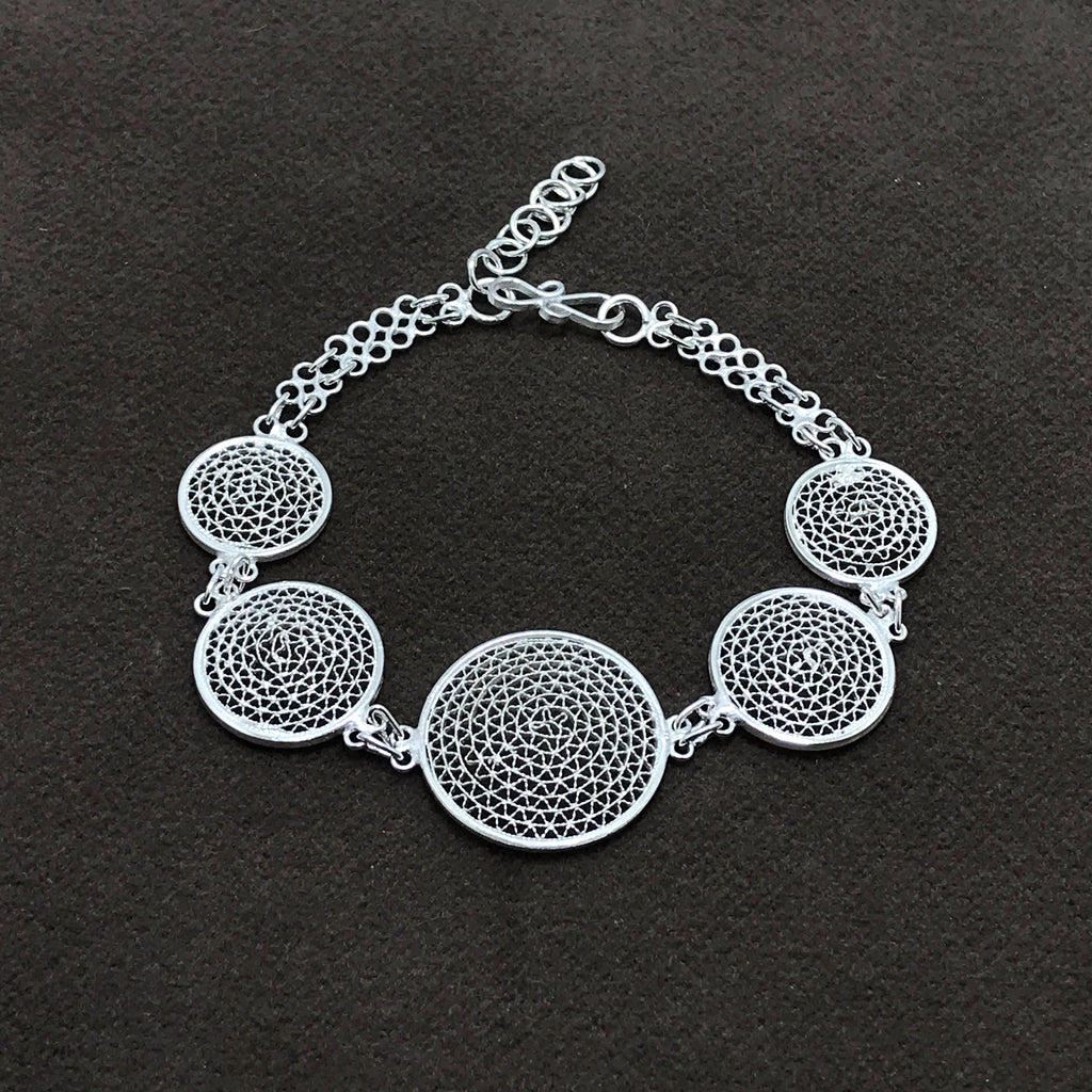 Round Model Handmade Filigree Silver Bracelet (NG201014339)