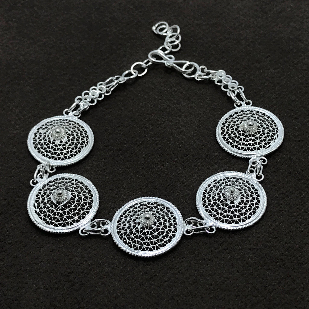 Round Model Handmade Filigree Silver Bracelet (NG201014346)