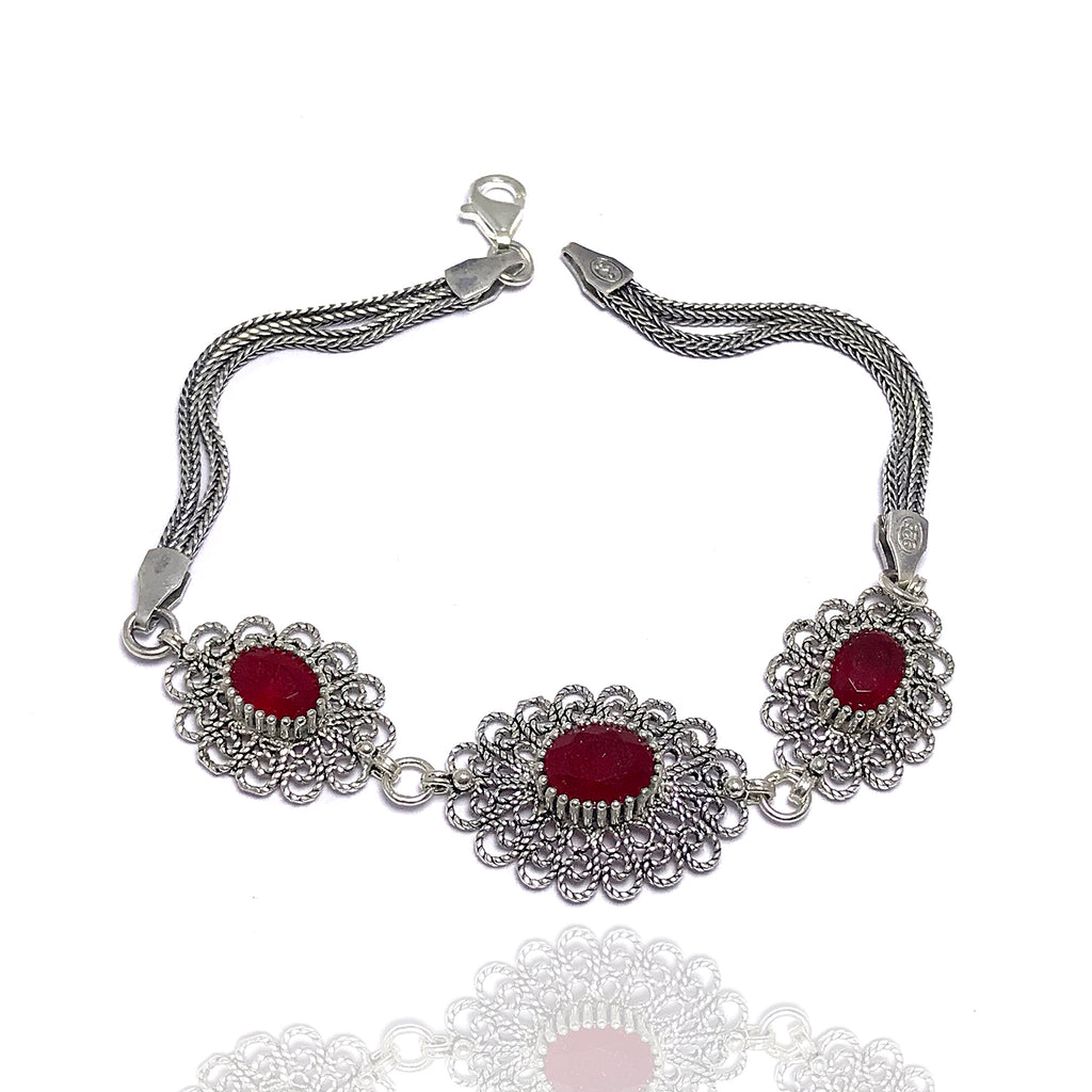 Ellipse Model Handmade Filigree Silver Bracelet With Ruby (NG201014447)