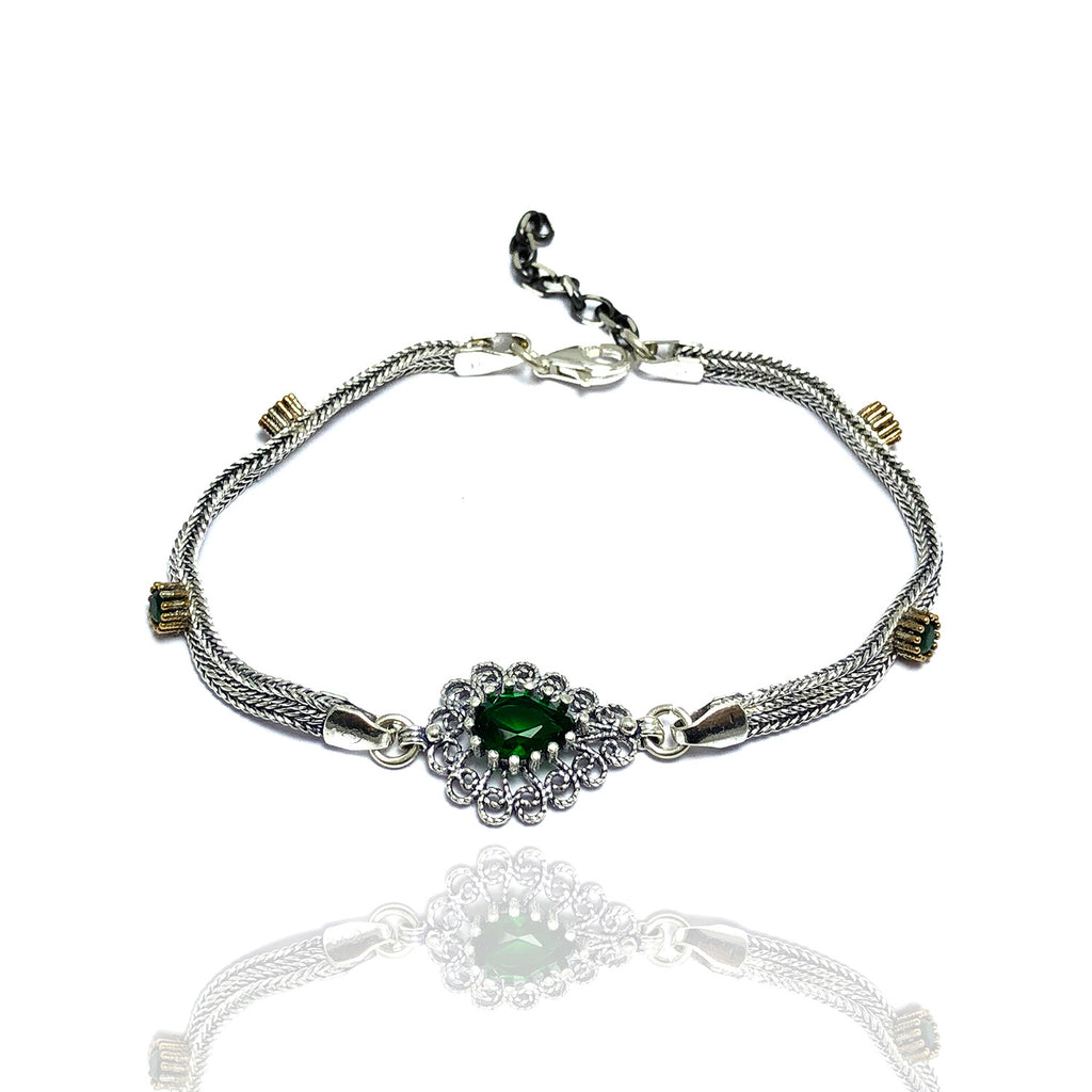 Drop Model Handmade Filigree Silver Bracelet With Emerald (NG201014819)