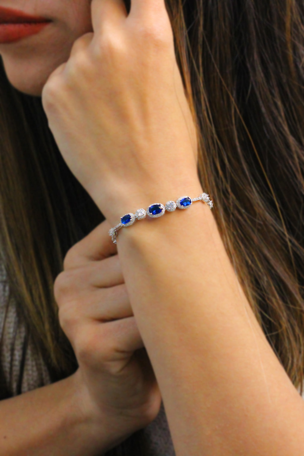 Authentic Handmade Silver Bracelet With Sapphire and Zircon (NG201015200)