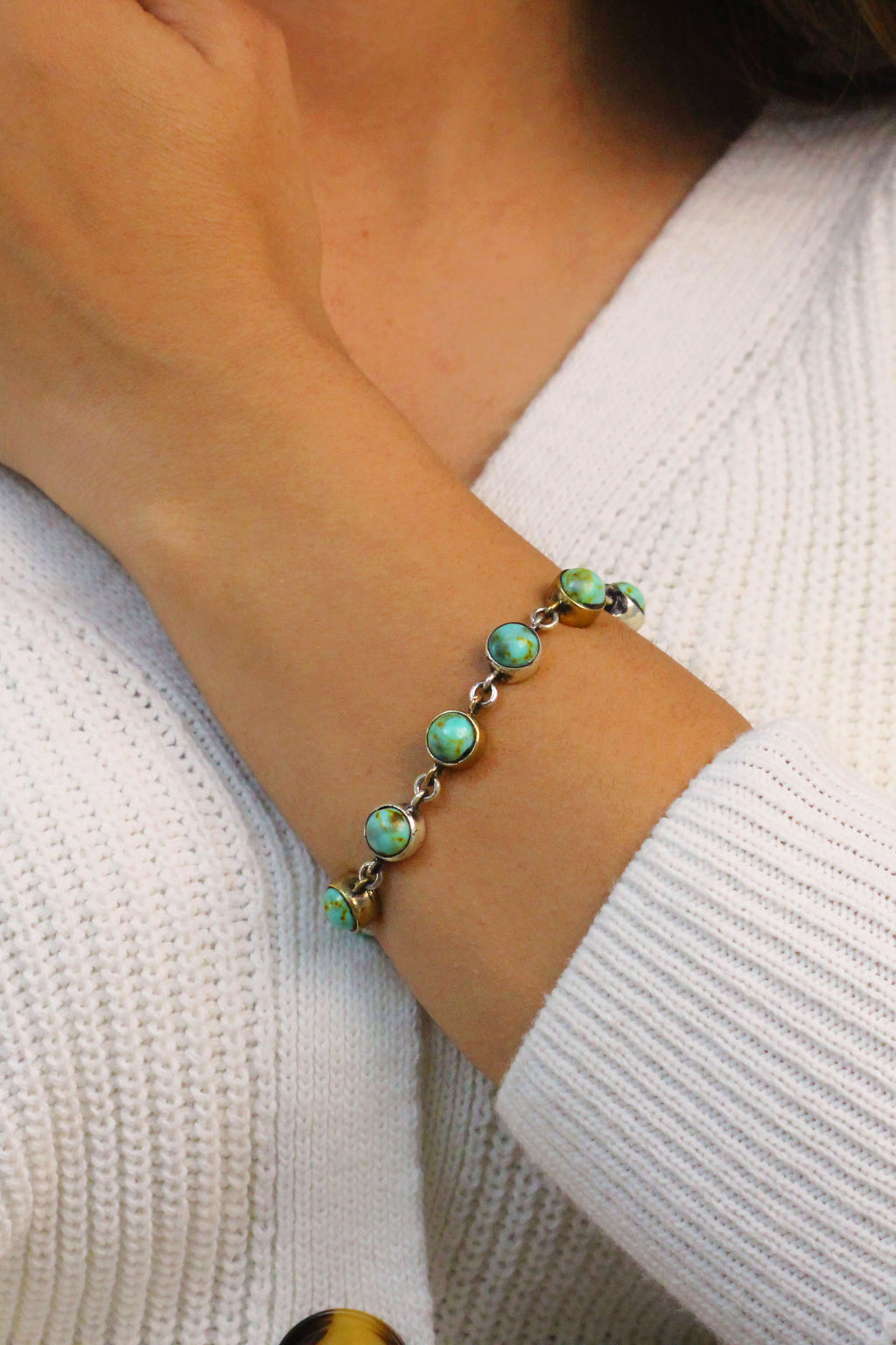 Authentic Handmade Sterling Silver Bracelet With Turquoise (NG201015741)