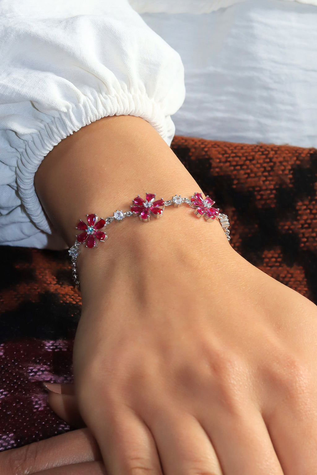 Floral Model Handmade Silver Bracelet With Ruby (NG201020056)