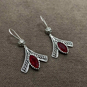 Floral Model Filigree Earrings With Ruby (NG201011282)