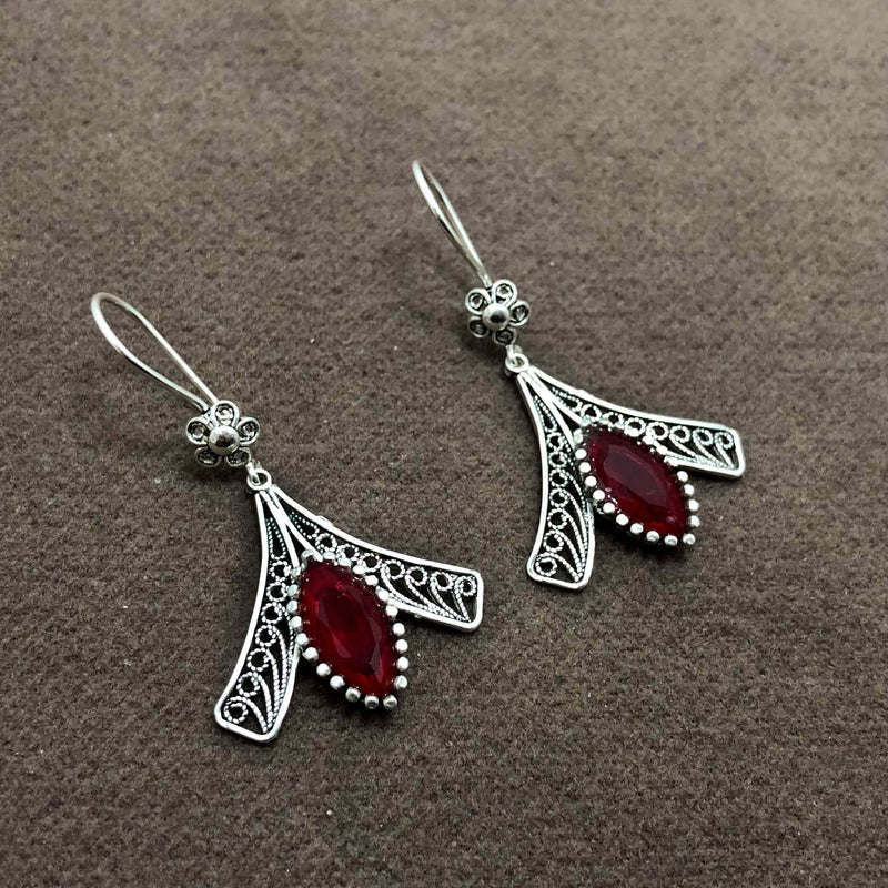 Floral Model Filigree Earrings With Ruby (NG201011282)