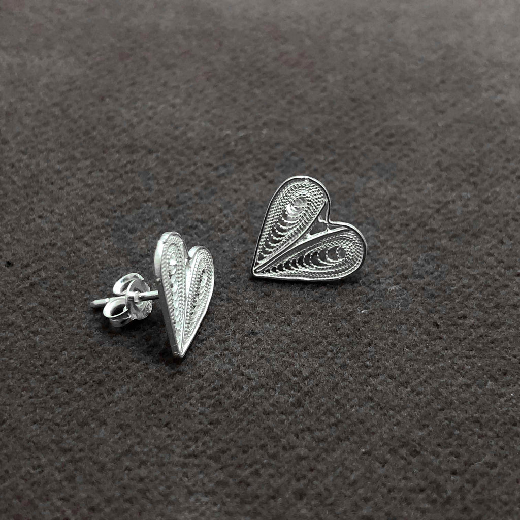 Heart Model Filigree Handmade Silver Earrings (NG201013567)