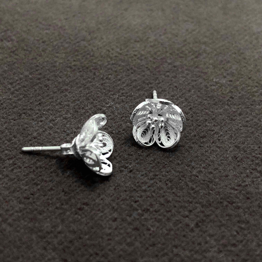 Lily Model Filigree Handmade Silver Earrings (NG201013578)