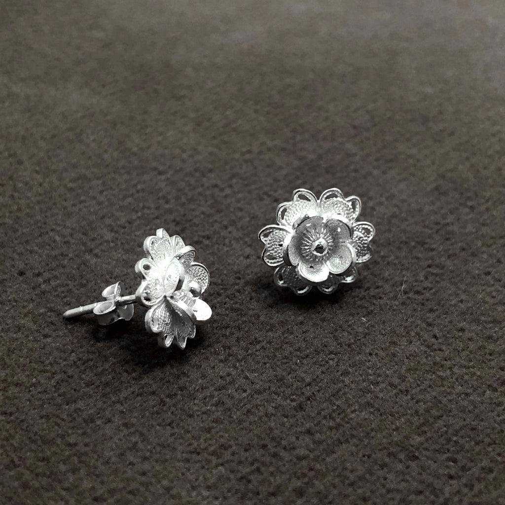 Floral Model Filigree Handmade Silver Earrings (NG201013581)