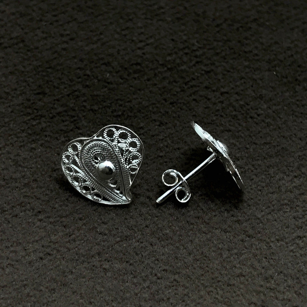 Heart Model Filigree Handmade Silver Earrings (NG201013888)