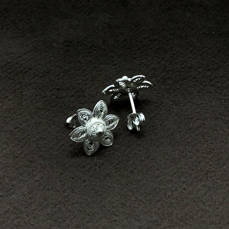 Floral Model Filigree Handmade Silver Earrings (NG201014335)