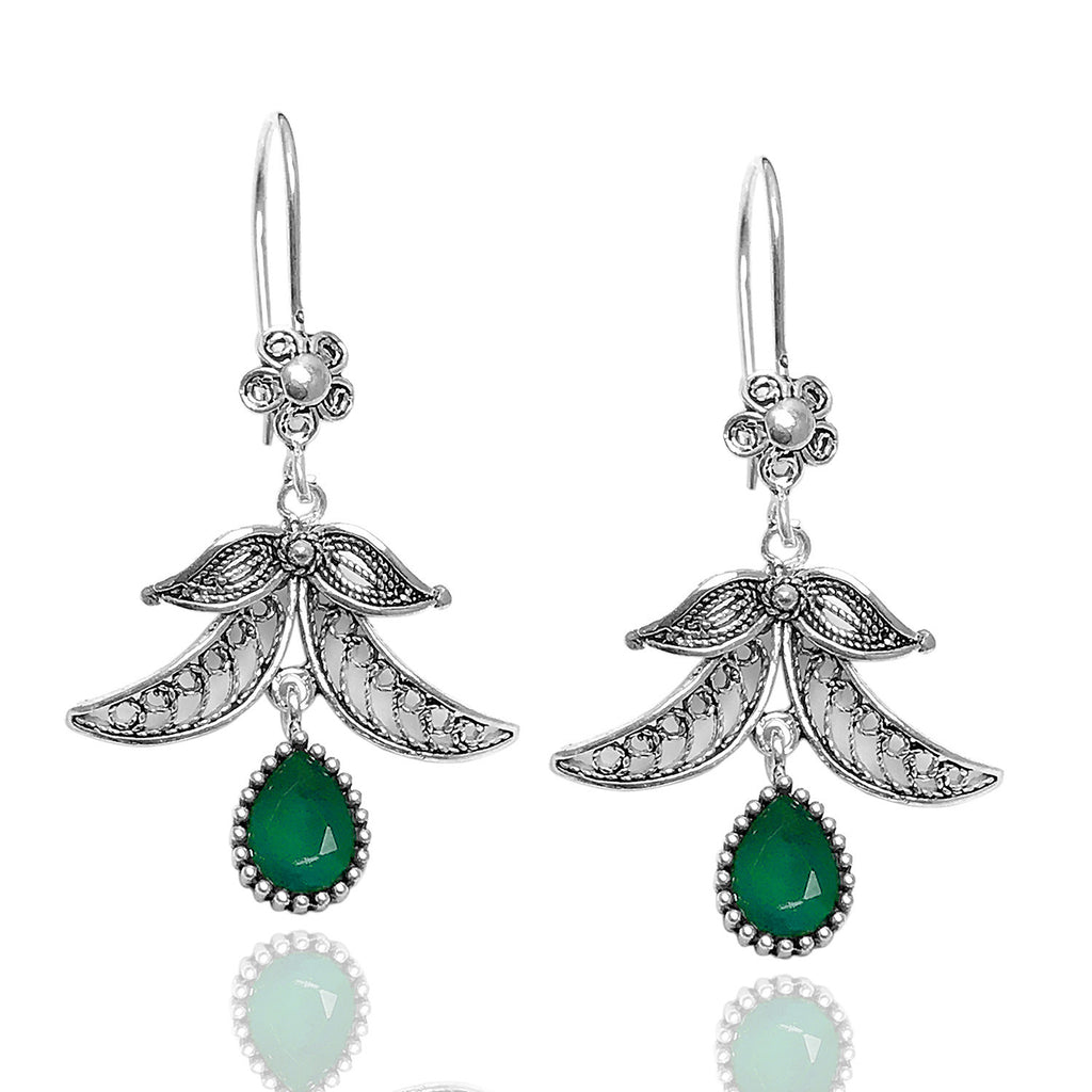 Floral Model Handmade Filigree Silver Earrings With Emerald (NG201015252)