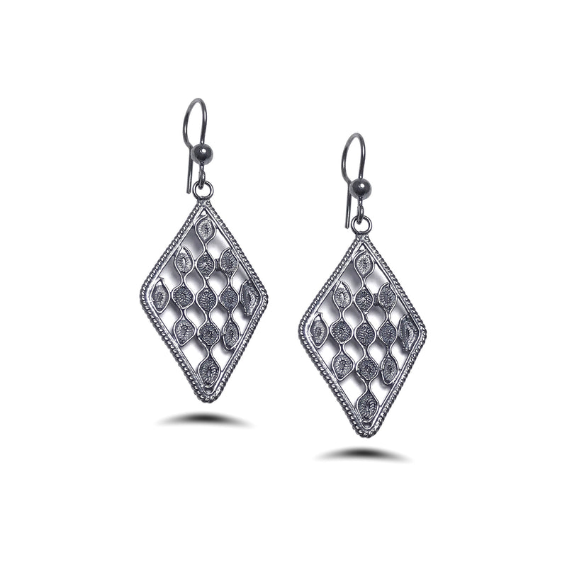 Pyramid Model Oxidized Filigree Silver Earrings (NG201017341)
