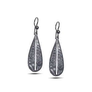 Drop Model Oxidized Filigree Silver Earrings (NG201017342)