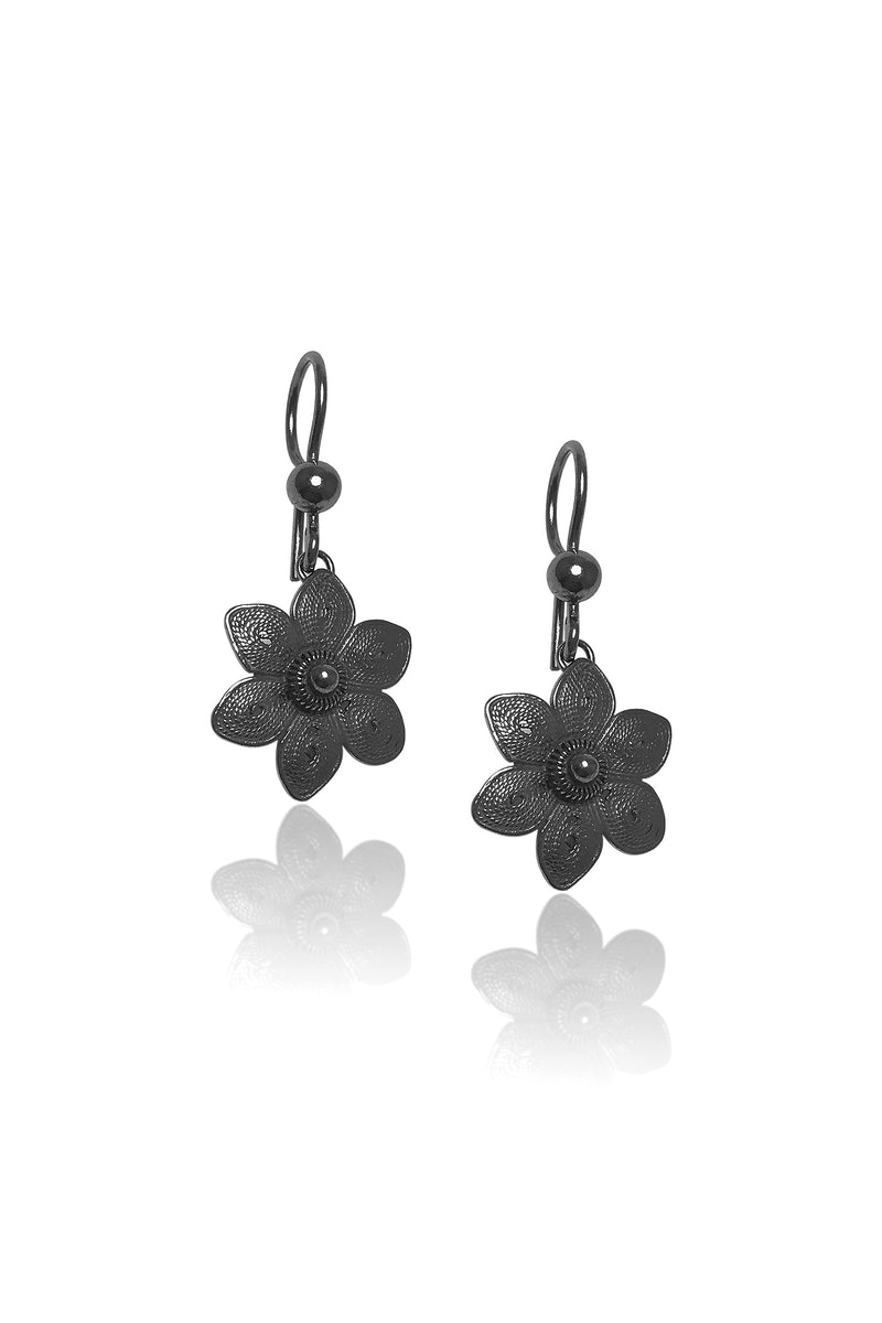 Floral Model Oxidized Filigree Silver Earrings (NG201017374)