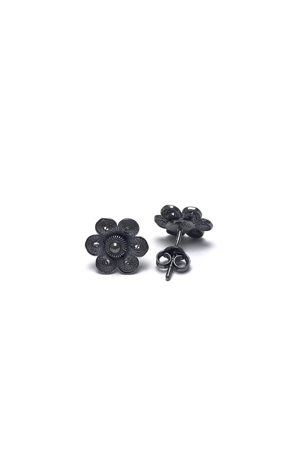 Daisy Model Oxidized Filigree Silver Earrings (NG201017394)
