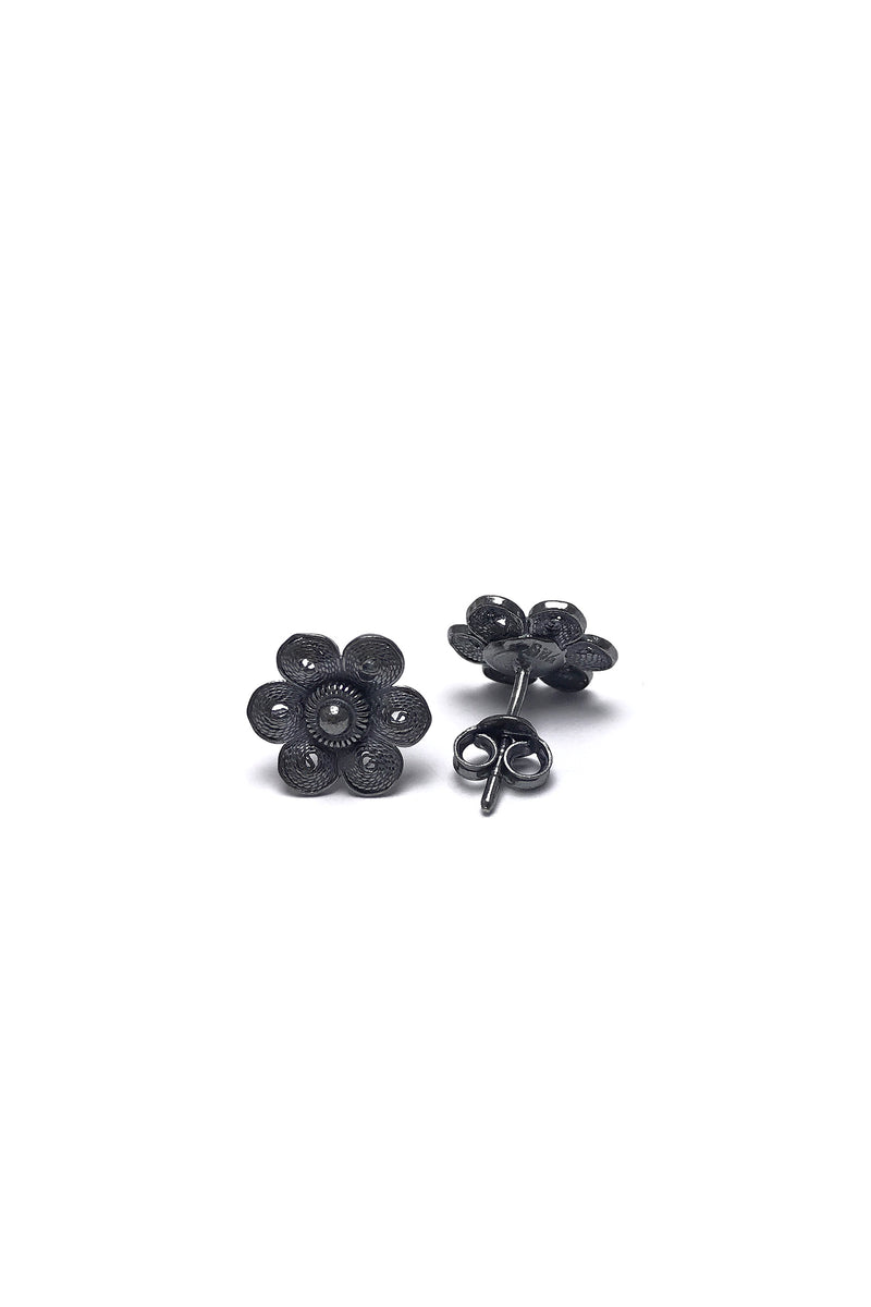 Daisy Model Oxidized Filigree Silver Earrings (NG201017394)
