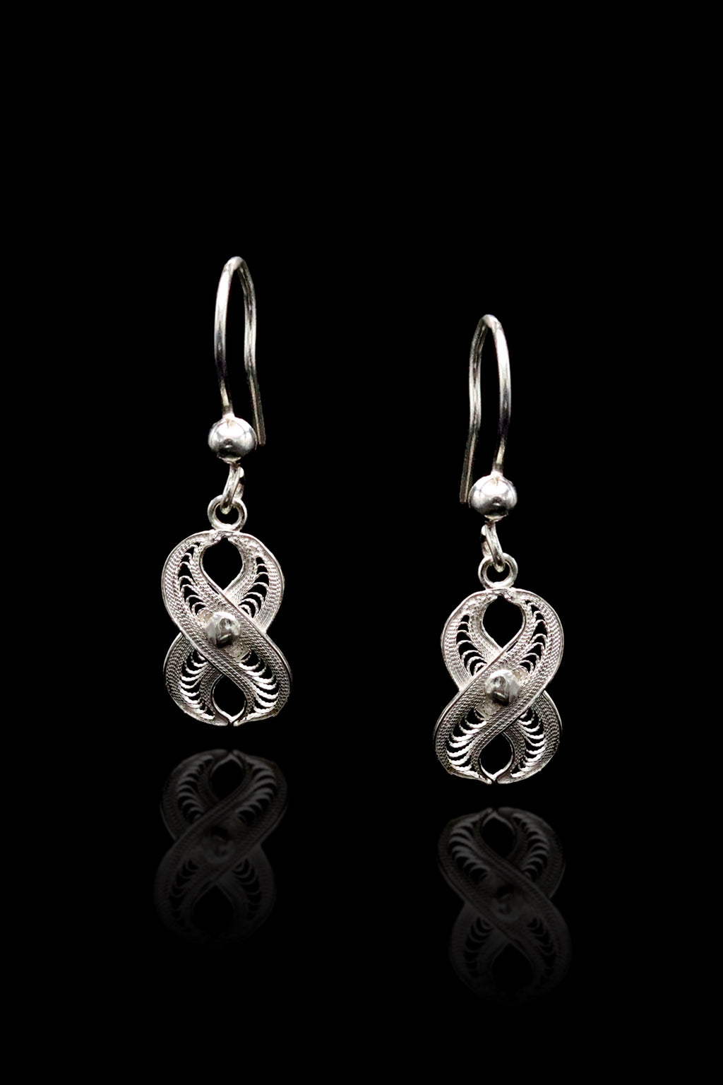 Infinity Model Handmade Filigree Silver Earrings (NG201019494)