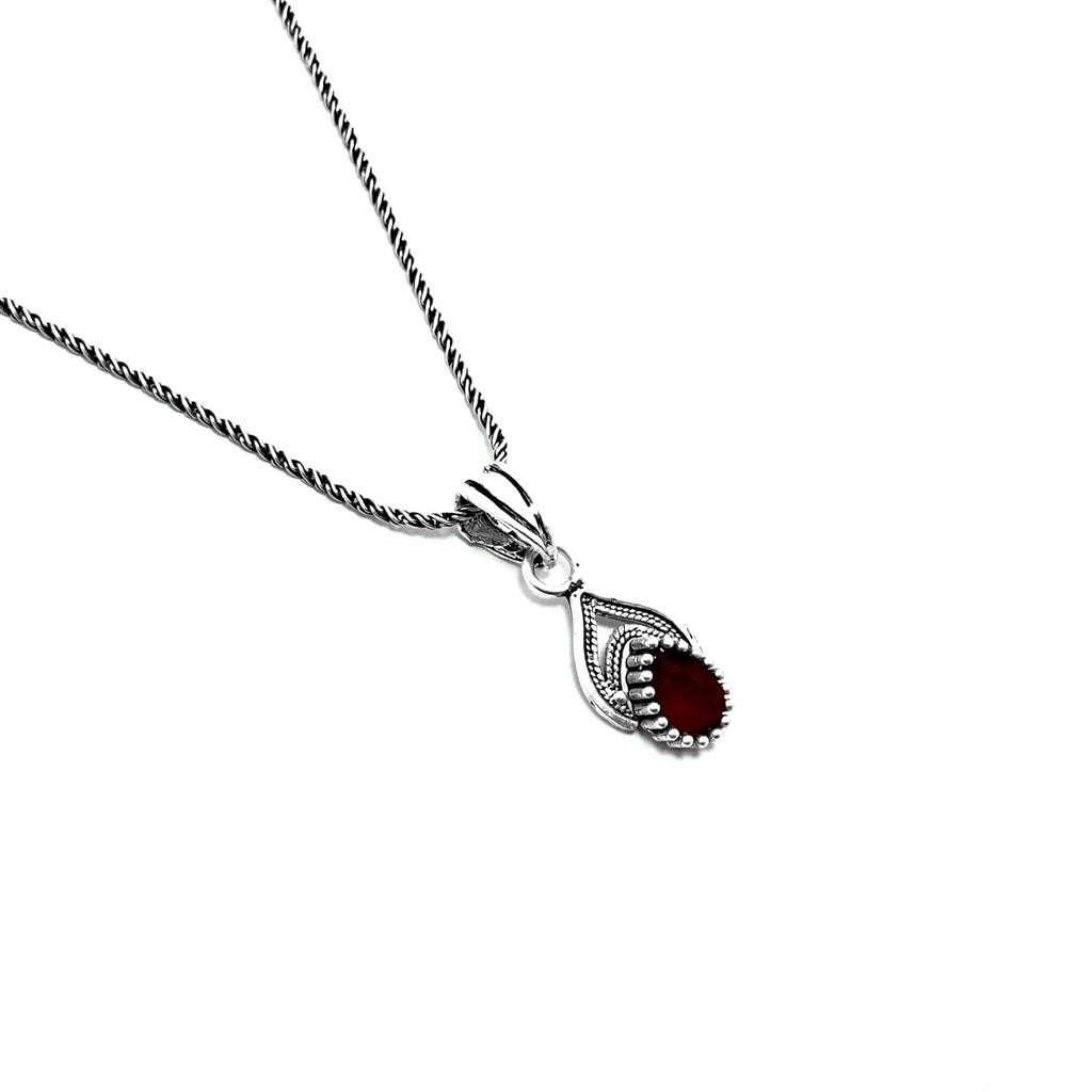 Drop Model Authentic Filigree Silver Necklace With Ruby (NG201013456)