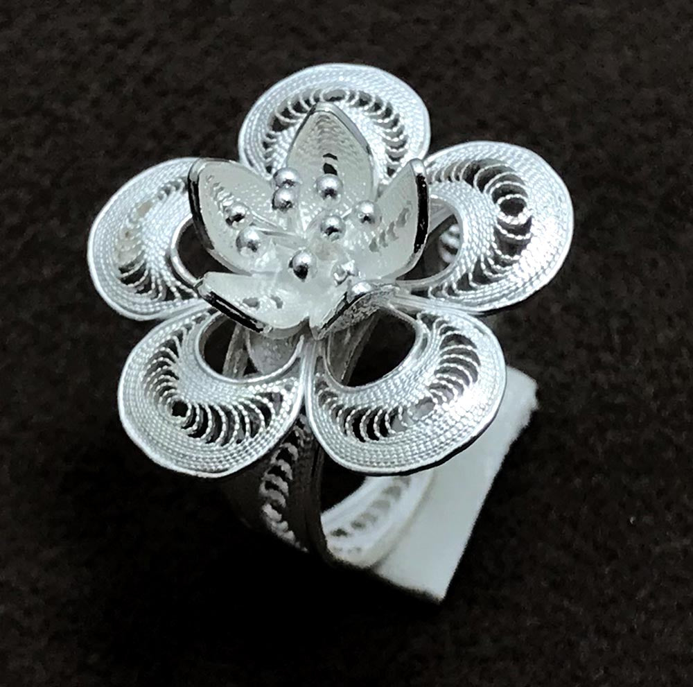 Floral Model Handmade Filigree Silver Ring (NG201008628)