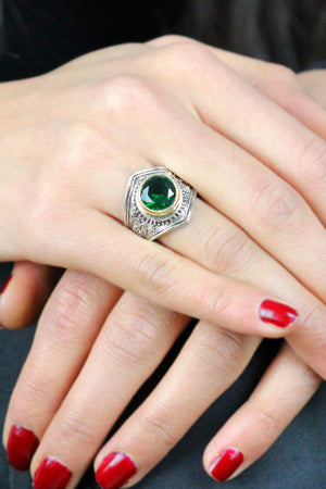 Authentic Adjustable Handmade Silver Ring With Emerald (NG201014997)